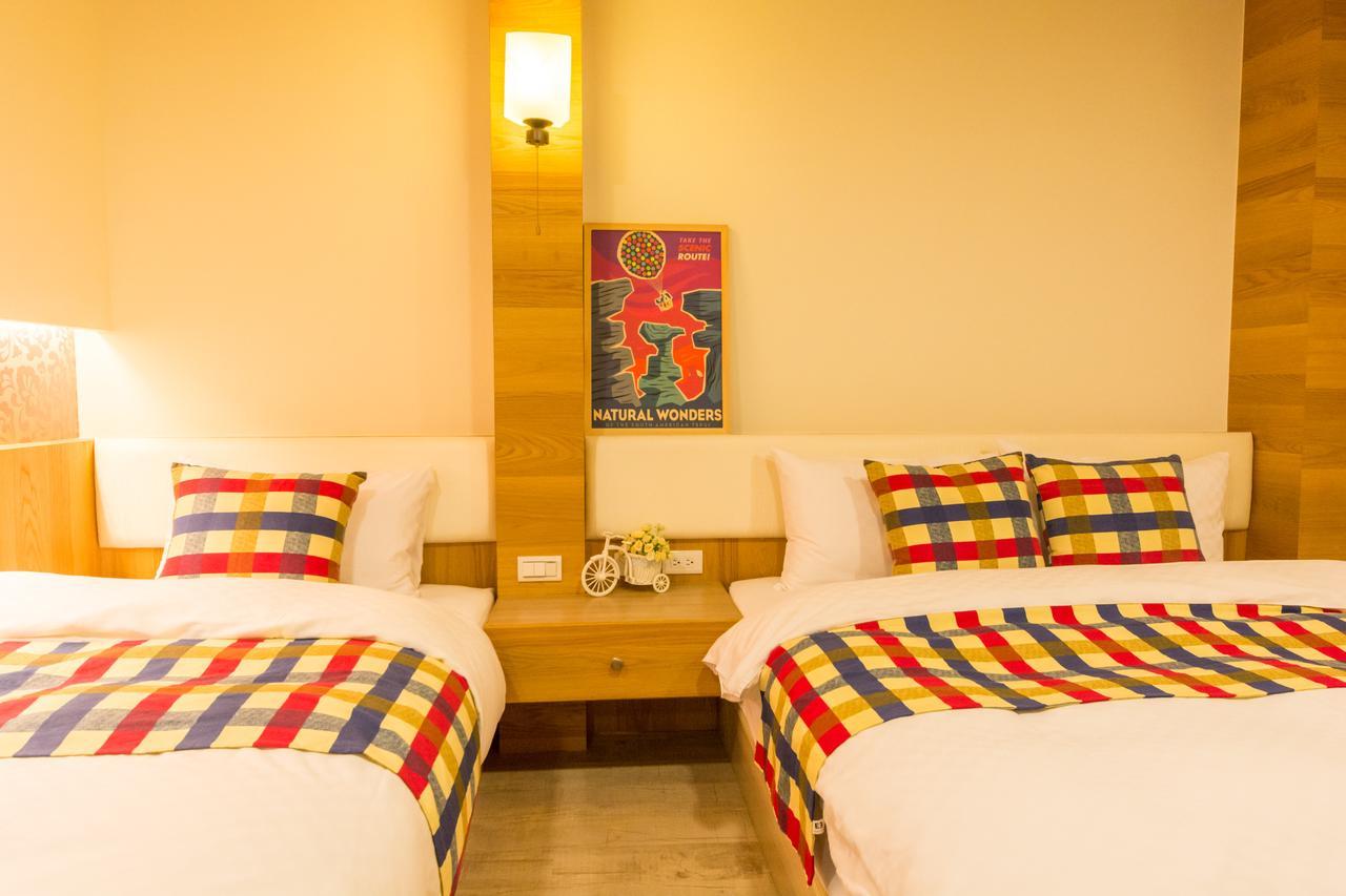 تاينان W Hostel المظهر الخارجي الصورة